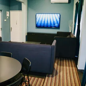 https://apt-rem-house.hotelschalkidiki.net